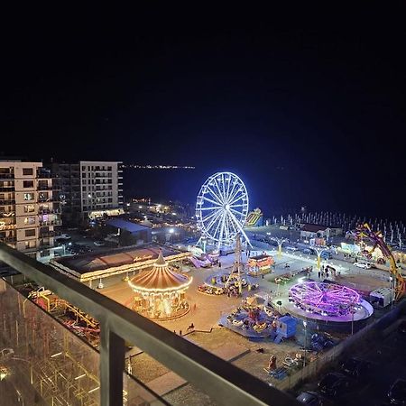 Mamaia Nord Vip Aparthotel Năvodari Zewnętrze zdjęcie